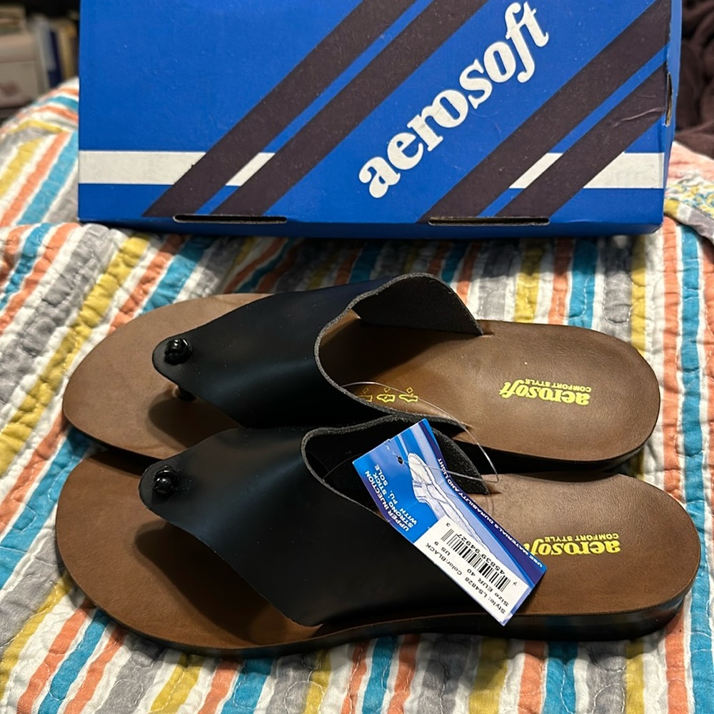 Aerosoft Sandals